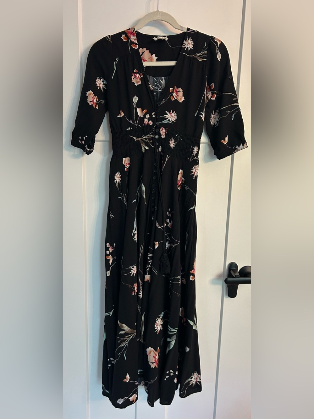 Jaase Women’s Floral V-Neck Button Front Maxi Dress in Black Rayon Size Small
